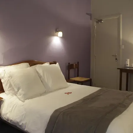 Logis Saint Clair Hotel 2*